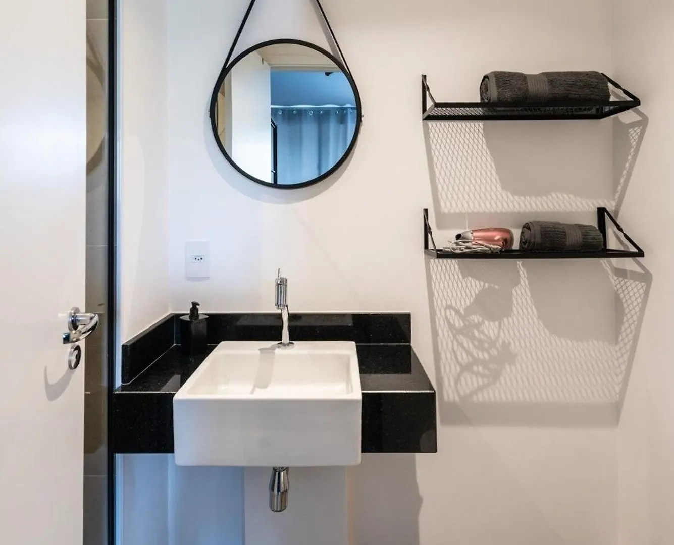 Ma14 | Novo Bhaus Jardins | Oscar Freire | Metro Apartment Sao Paulo